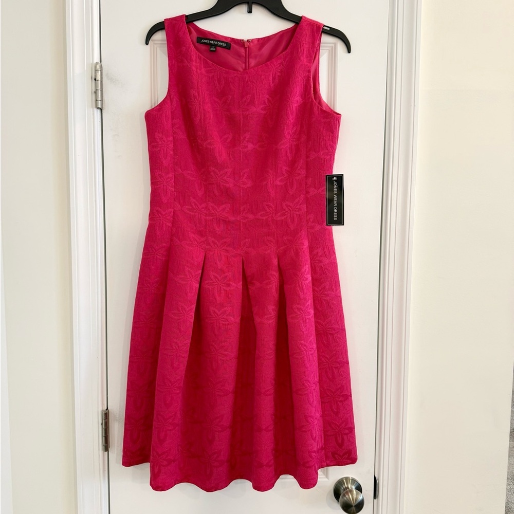 Fuchsia Textured Floral Fit and Flare Dress Size 6 NWT